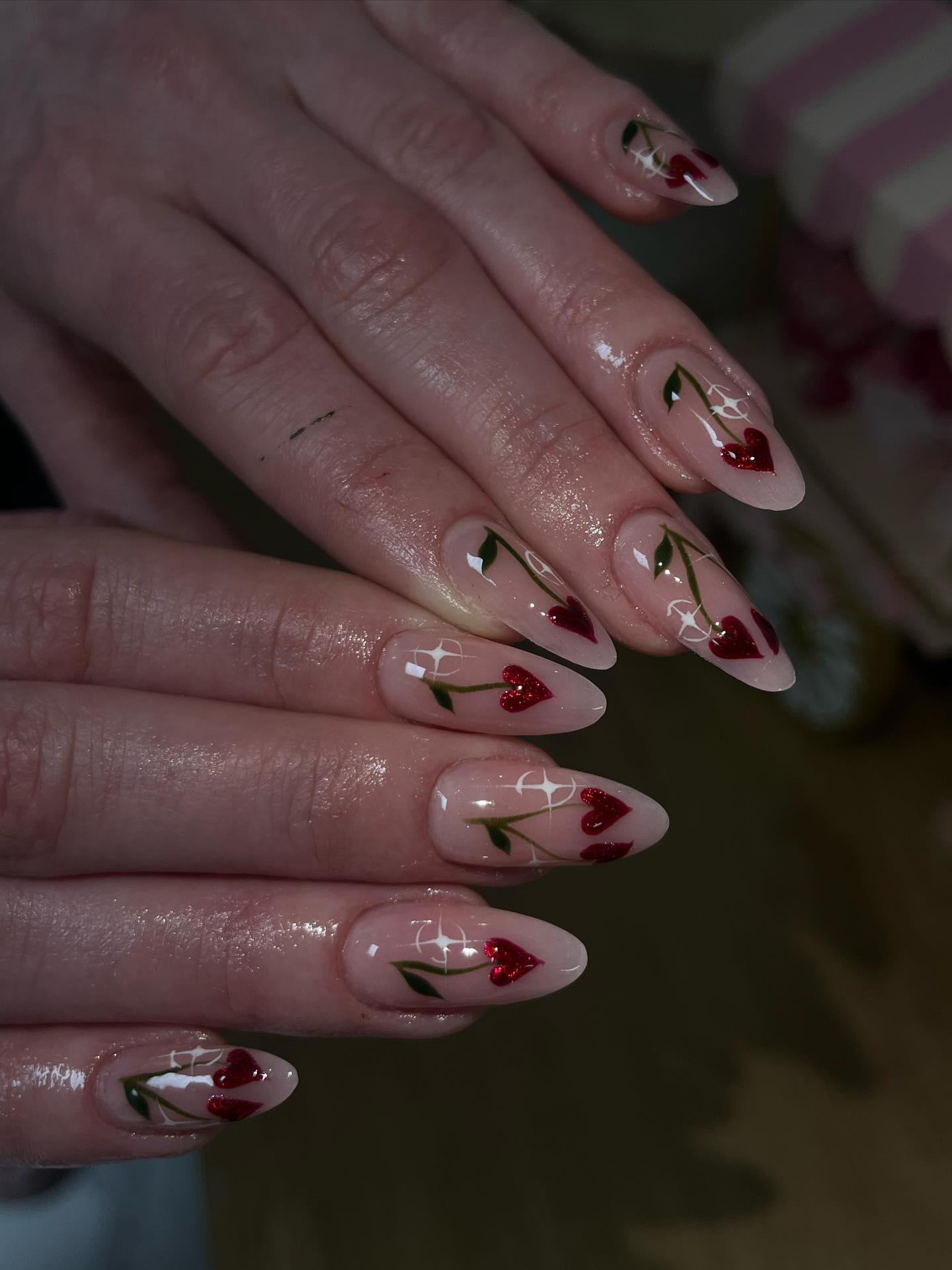 Heart-Cherry Twinkle Press On Nails - Medium Almond Glitter Set